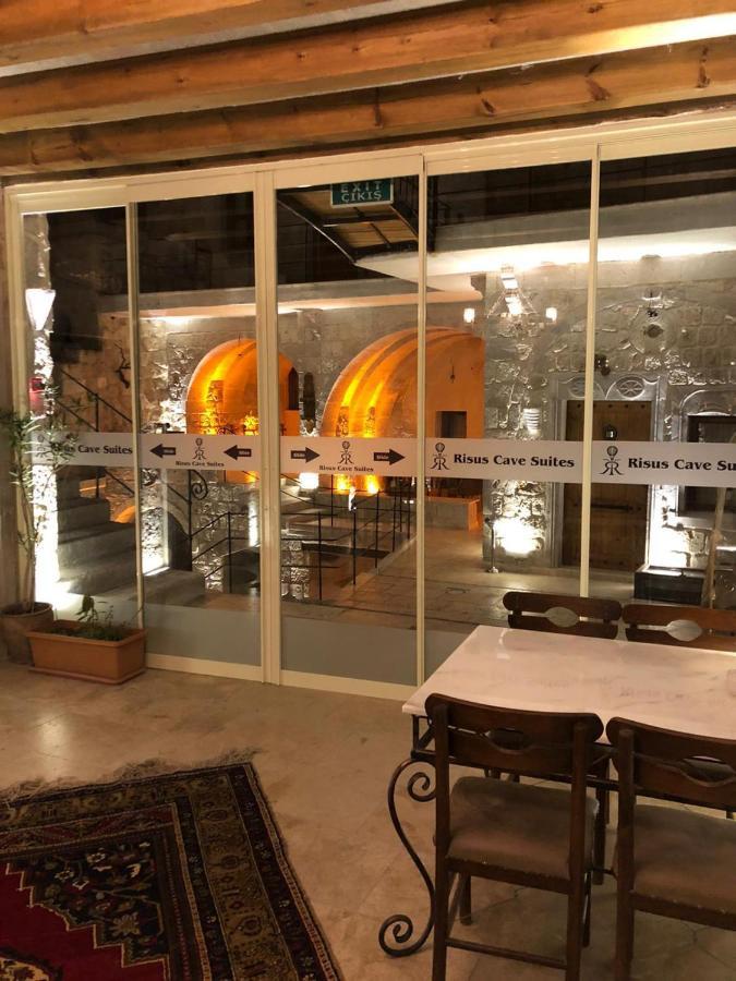 Risus Cave Suites 格雷梅 外观 照片