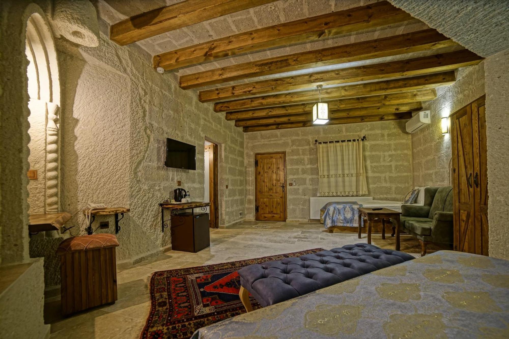Risus Cave Suites 格雷梅 外观 照片