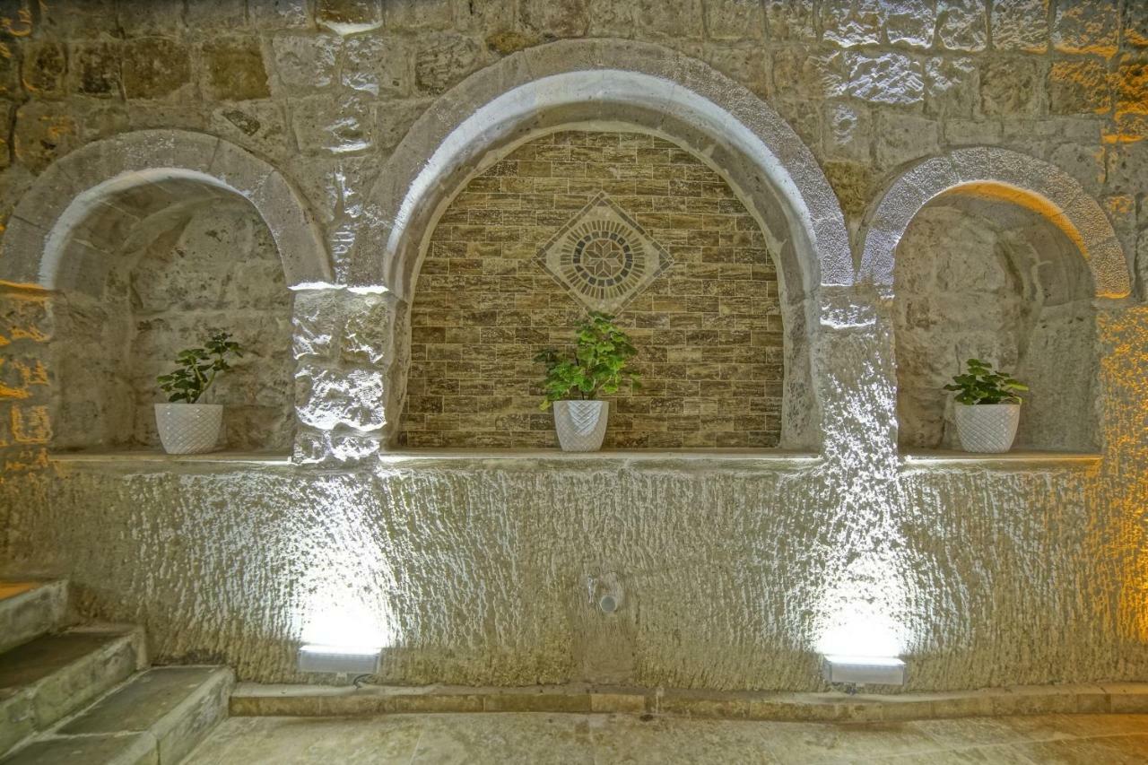 Risus Cave Suites 格雷梅 外观 照片